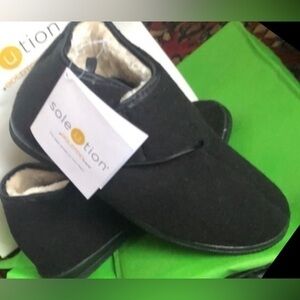 SolUtion' slipper collection will bring you the comfort Brand New Unisex goldtoe